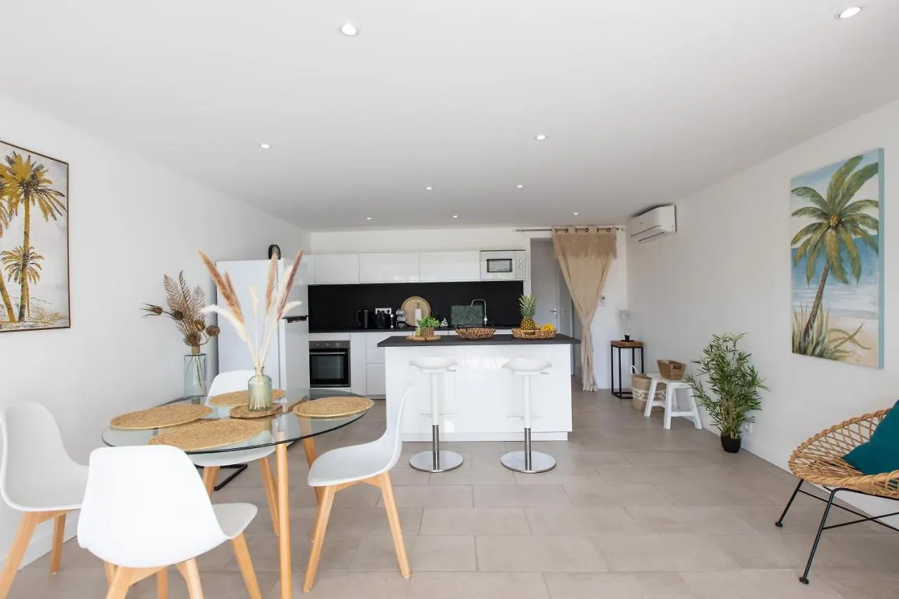 Baie Nettle Beach Villa 2080 Sandy Ground Holiday home